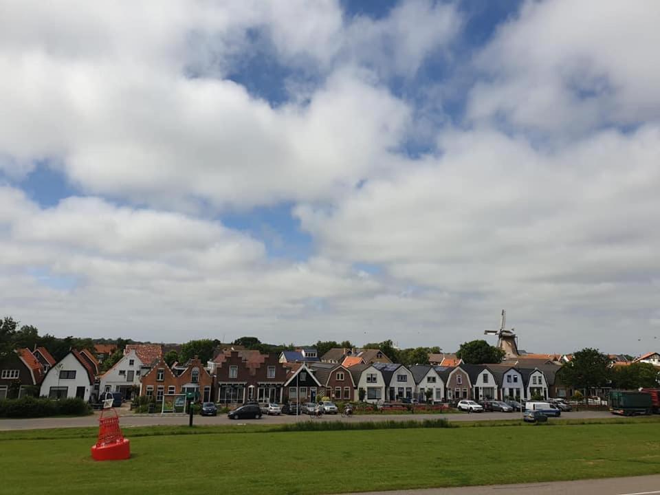 B&B De Admiraal Texel アウデスヒルト エクステリア 写真